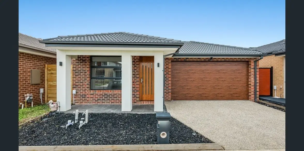 Rendered single-storey home, Donnybrook, VIC
